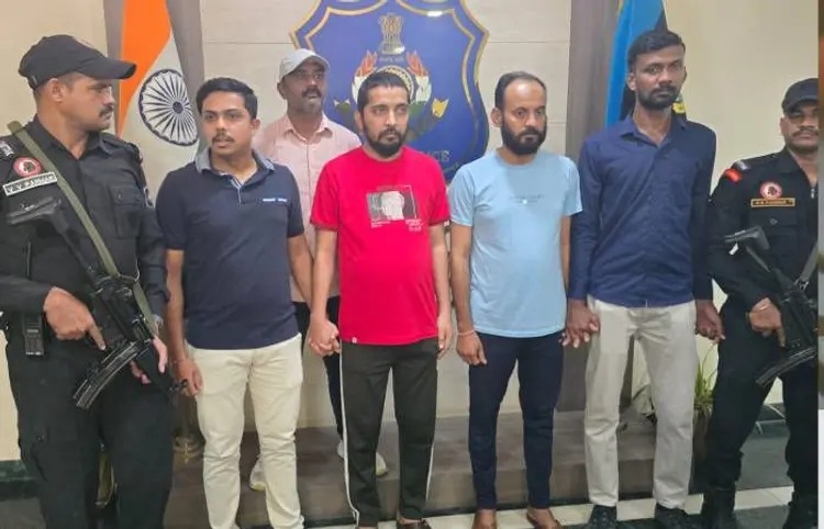 Ahmedabad News: અમદાવાદમાં બાંગ્લાદેશી ઘૂસણખોરીનો પર્દાફાશ, બોગસ ડોક્યુમેન્ટ વિઝા એજન્ટ ઝડપાયો! 1 Ahmedabad News