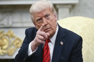Trump 25% tariff on smartphones