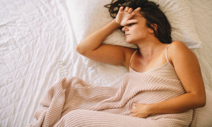 Menstrual Cycle: શું તમારા માસિક સમય પહેલાં આવી રહ્યા છે? શું તમે આ સમસ્યાઓનો સામનો તો નથી કરી રહ્યા ને ? 1 Menstrual Cycle