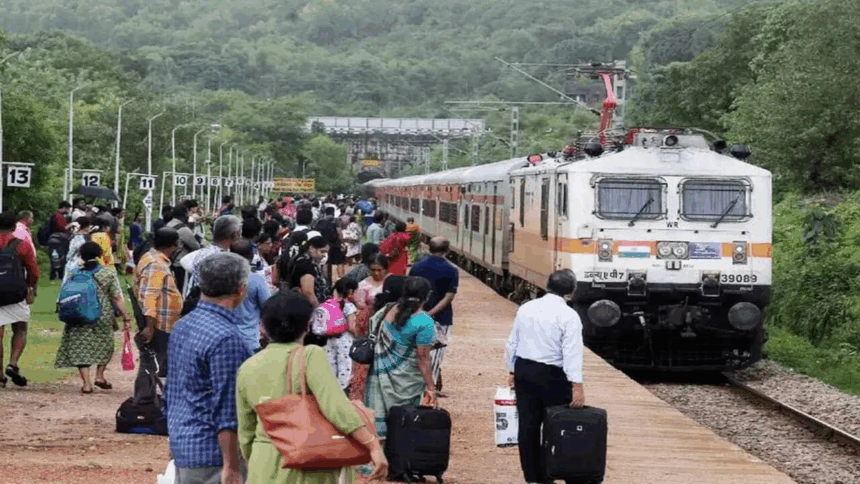 New Railway Rule: રેલવેનો નવો નિયમ, વેઈટિંગ ટિકિટ પર સ્લીપર અને એસી કોચમાં મુસાફરી પર પ્રતિબંધ 1 New Railway Rule