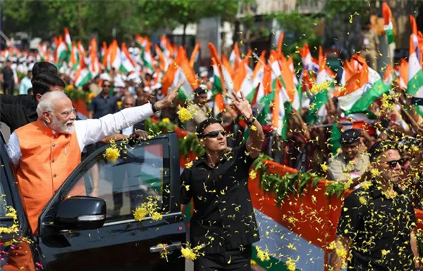 PM Modi Road Show in Gandhinagar: