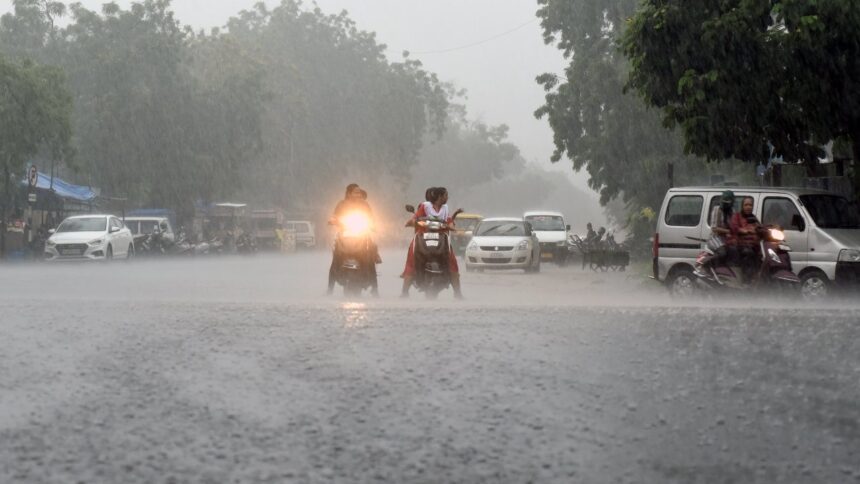 in gujarat rain