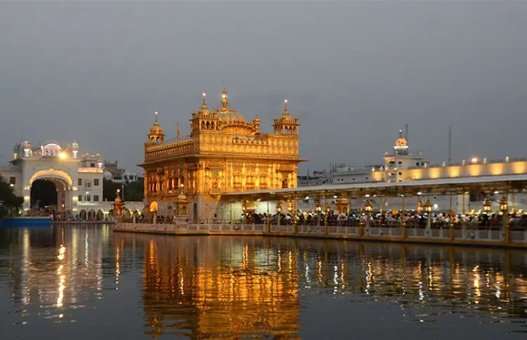 Defense Guns Deployed at Golden Temple