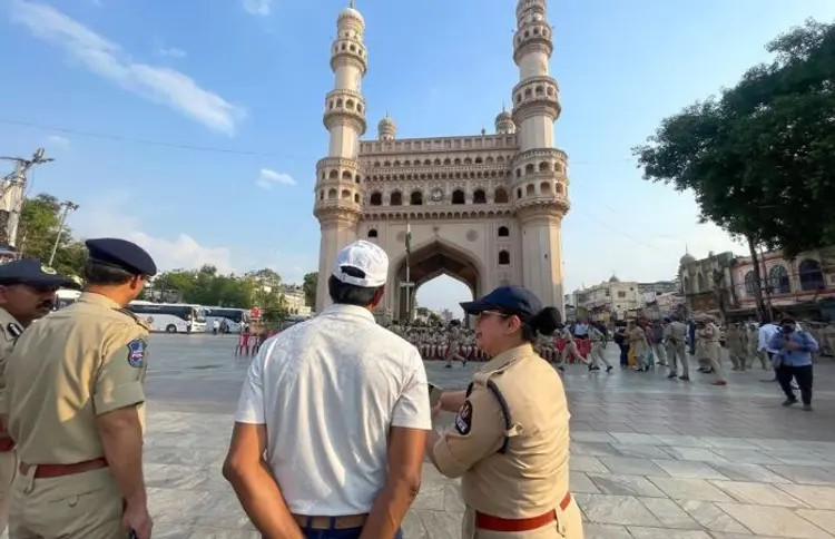 2 ISIS Linked Men Held For Plotting Blasts