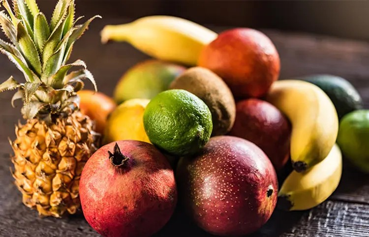 Avoid Eating These Fruits at Night: આજથી રાત્રે આ ફળો ખાવા ટાળો, સ્વાસ્થ્ય માટે નુકસાનકારક 1 Avoid Eating These Fruits at Night