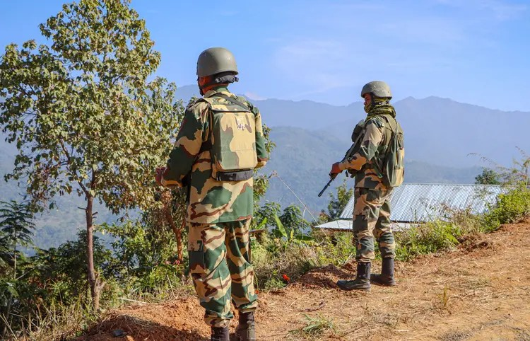 India Pakistan Tension: LOC પર પાકિસ્તાનના ગોળીબારથી કાશ્મીરમાં 15 નાગરિકોના મોત, 43 ઘાયલ 1 India Pakistan Tension