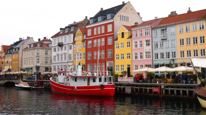 Top Scandinavian Countries: ઓછી ફી અને ઉચ્ચ ગુણવત્તાવાળું શિક્ષણ... વિદેશમાં સસ્તામાં અભ્યાસ માટે શ્રેષ્ઠ છે આ 5 સ્કેંડિનેવિયન દેશો 1 Top Scandinavian Countries