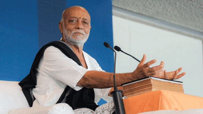 Morari bapu : શું છે મારોરી બાપુ સાથે જોડાયેલ સૂતક વિવાદ ? કોણે કહ્યું મોરારી બાપુએ ધર્મને વ્યવસાય બનાવ્યો છે ? 1 6ejja91d