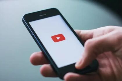 YouTube App Not Working on iPhone