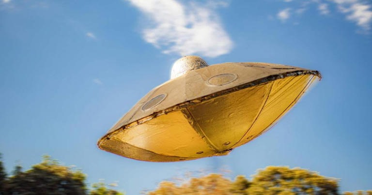 Mysterious Sphere in Colombia: જો આ UFO નથી તો શું છે! કોલંબિયામાં મળેલા આ ગોળાએ જમીનને ઉજ્જડ બનાવી દીધી છે, શું વૈજ્ઞાનિકોને એલિયન્સ તરફથી કોઈ સંદેશ મળ્યો? 1 Mysterious Sphere in Colombia