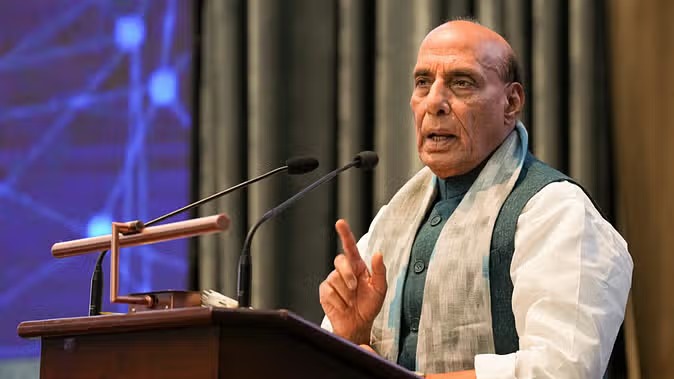 Rajnath Singh SCO Meeting: ભારત-પાકિસ્તાન તણાવ વચ્ચે રાજનાથની ચીન મુલાકાત, SCO બેઠકમાં લદ્દાખથી લઈને આતંકવાદ સુધીની દરેક બાબતો પર ધ્યાન કેન્દ્રિત કરવામાં આવશે 1 Rajnath Singh SCO Meeting