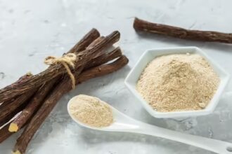 How To Use Licorice Powder For Skin Brightening