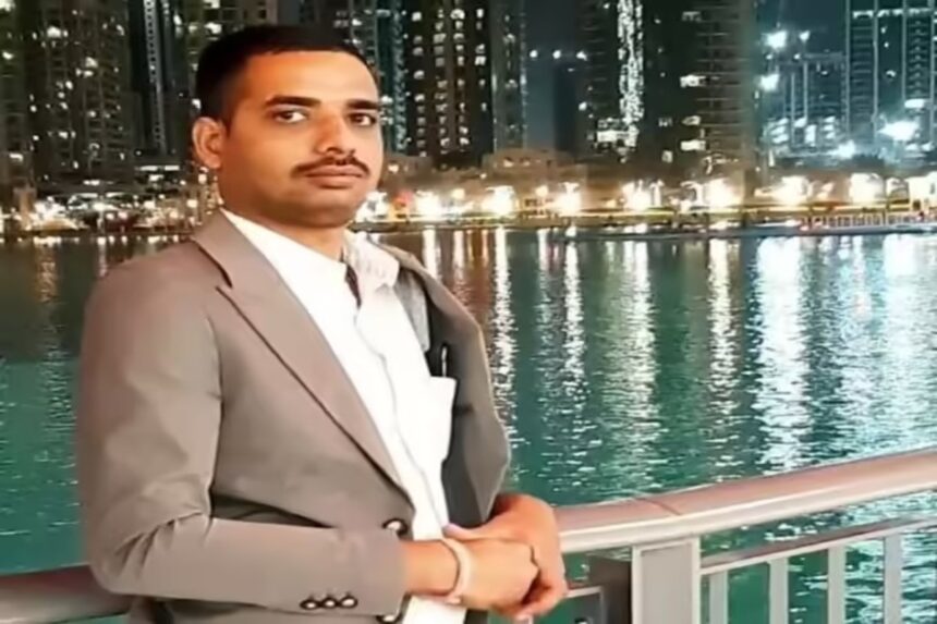 Auto-rickshaw driver son success story