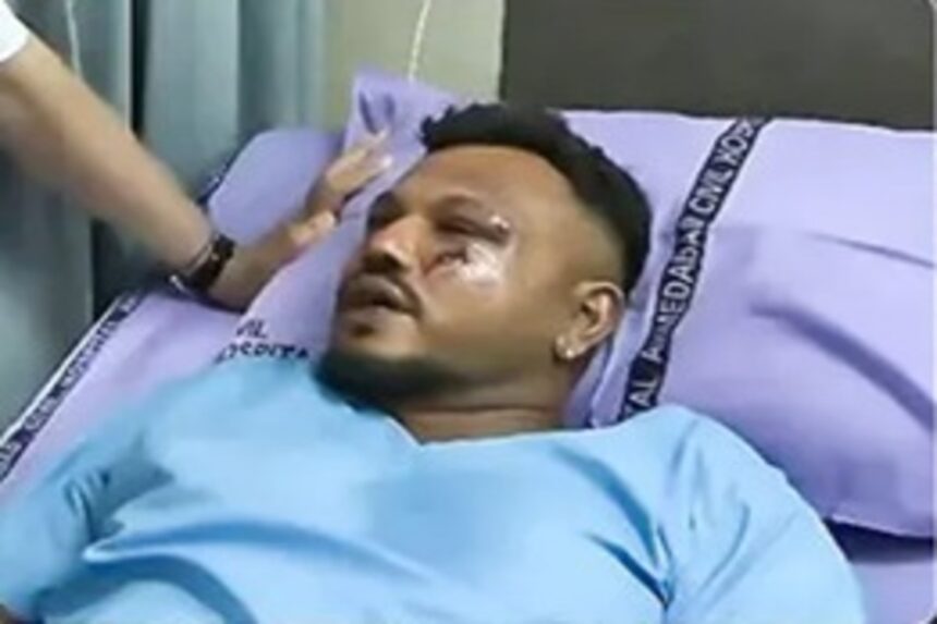 Ahmedabad Plane Crashed: વિમાન અંદરથી જીવતો નીકળ્યો, પણ જે જોયું તે ક્યારેય ભૂલાઈ નહિ: વિશ્વાસે આપવીતી કહી 1 azdfcddd 1