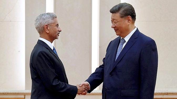 EAM Jaishankar meets Chinese President: વિદેશ મંત્રી એસ જયશંકરે ચીનના રાષ્ટ્રપતિ શી જિનપિંગ સાથે મુલાકાત કરી, SCO બેઠકમાં રાજદ્વારી વાતચીત જોવા મળી 1 EAM Jaishankar meets Chinese President