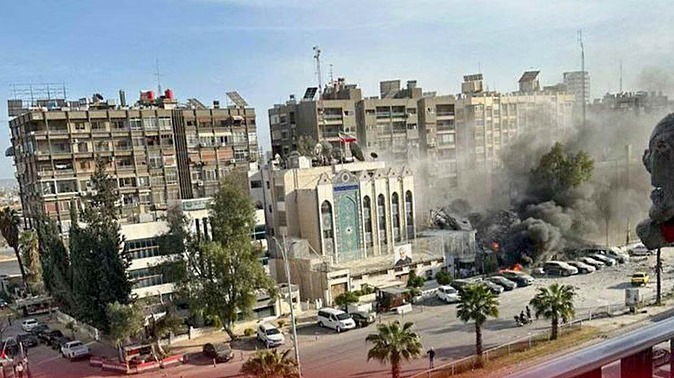 Israel attacks military tanks in southern Syria: સીરિયામાં લશ્કરી ટેન્કો પર ઇઝરાયલી હુમલો, સરકારી દળો અને ડ્રુઝ લશ્કર વચ્ચે અથડામણમાં 30 લોકોના મોત 1 Israel attacks military tanks in southern Syria