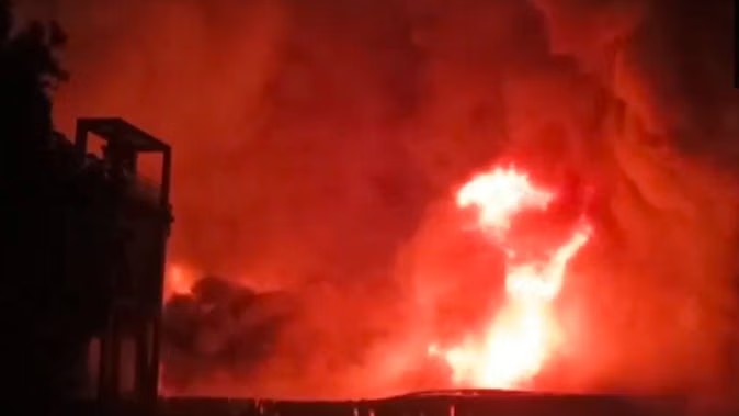 Iraq shopping mall fire