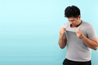How to Get Rid of Musty Smell from Clothes