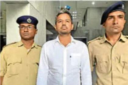 Gujarat Police Constable bootlegger nexus