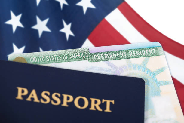 US Green Card Rules: અમેરિકામાં વિદ્યાર્થીઓ-કામદારોને 'જથ્થાબંધ ભાવે' પીઆર મળશે! ગ્રીન કાર્ડ અંગે નવું બિલ રજૂ 1 istockphoto 882774424 612x612 1