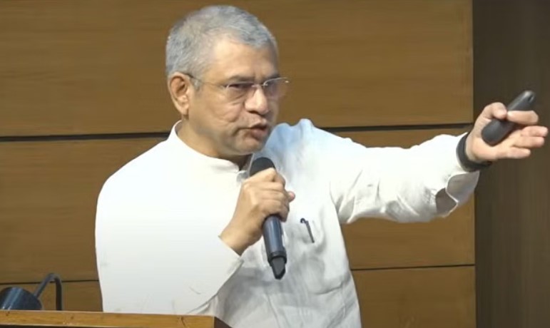 Cabinet Decisions : રક્ષાબંધન પર કેન્દ્રીય મંત્રીમંડળનો મોટો નિર્ણય, પીએમ ઉજ્જવલા યોજના હેઠળ 12000 કરોડ રૂપિયાની મંજૂરી 1 Screenshot 2025 08 08 180231