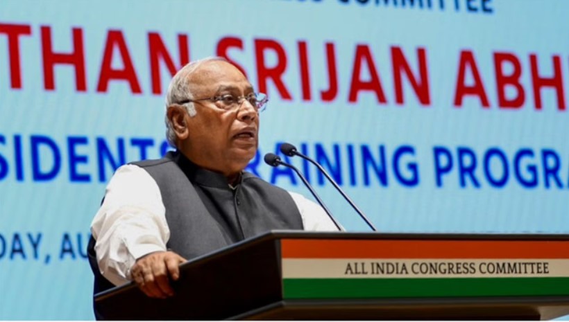 Mallikarjun Kharge attacked the central govt: