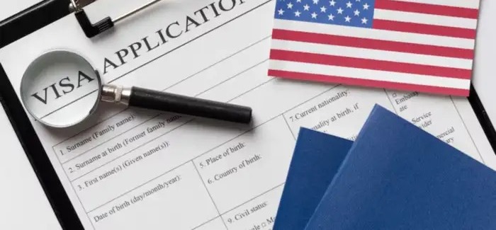 H-1B Visa Controversy : ટ્રમ્પની પાર્ટીના સાંસદે H-1B ને સમર્થન આપ્યું, સમજાવ્યું કે આ વિઝા અમેરિકા માટે કેમ મહત્વપૂર્ણ છે 1 H-1B Visa Controversy