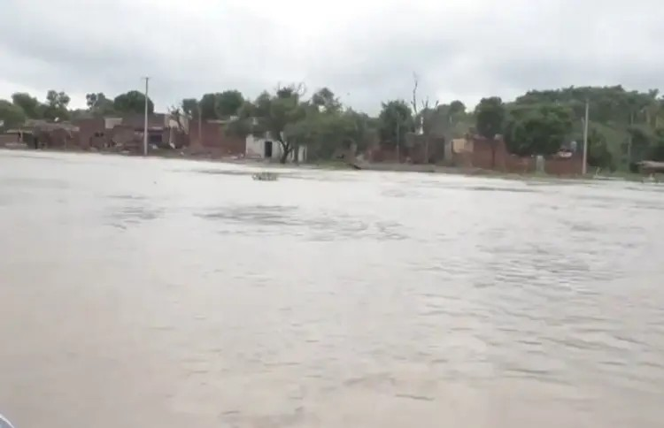 Satluj river floods Pakistan Punjab