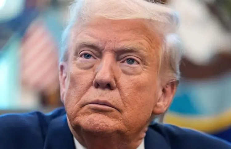 Trump Takes Credit Again on India-Pakistan Ceasefire: '6 કે 7 પ્લેન તૂટી પડ્યા' — ભારત-પાકિસ્તાન મુદ્દે ટ્રમ્પે બદલી પોતાની જ વાત 1 Trump Takes Credit Again on India-Pakistan Ceasefire