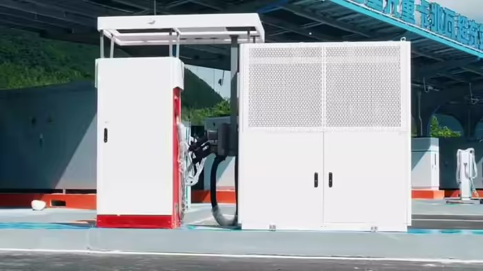 100 MW electric truck supercharging station