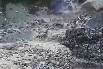 Himalayan geological structure floods