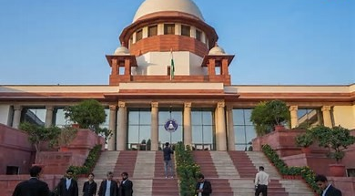 SIR citizenship controversy India : જેને લઈને દેશભરમાં બબાલ મચી છે તે SIR છે શું ? કેમ તેની સામે વાંધો છે ? કેટલા અને ક્યાં લોકોની નાગરિકતા જોખમાય તેમ છે ? 1 z3j4pvgy