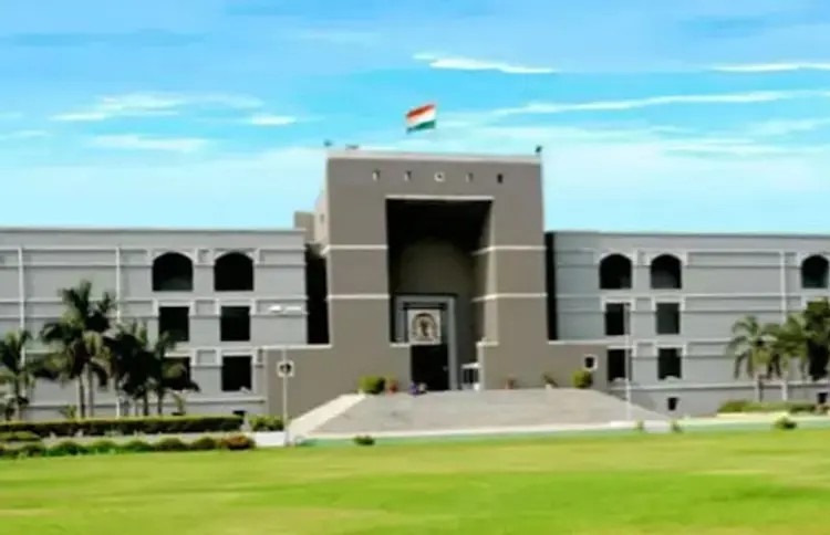 IPCL employees reinstatement case: IPCL કર્મચારીઓને ફરી નિમણૂકનો ઇનકાર: ગુજરાત હાઈકોર્ટએ 448 અરજીઓ ફગાવી 1 IPCL employees reinstatement case