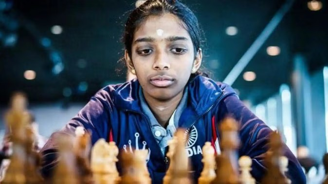 Chess: આર વૈશાલીએ કહ્યું- હું આ વર્ષે વધુ સારી ખેલાડી બની છું, FIDE ગ્રાન્ડ સ્વિસનો વિજય એક મોટો વળાંક હતો 1 Chess