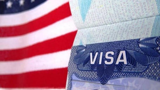 H-1B Visa: H-1B વિઝા નિયમ શું છે અને કેમ છે ? કોને $100,000 ફી ઓર્ડર લાગુ પડશે અને કોને નહીં ? સમજો આખી વિગત 1 ii6i1ej8