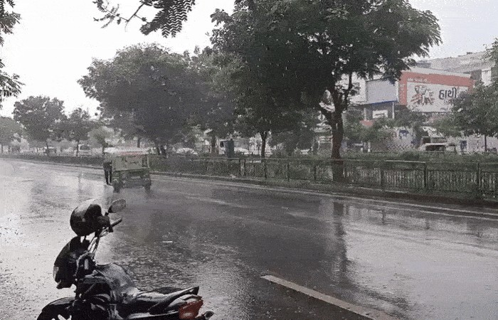 Gujarat rainfall: ગુજરાતમાં ચોમાસાની વિદાયે છૂટાછવાયો વરસાદ, 145 ડેમ હાઈ એલર્ટ પર 1 Gujarat rainfall