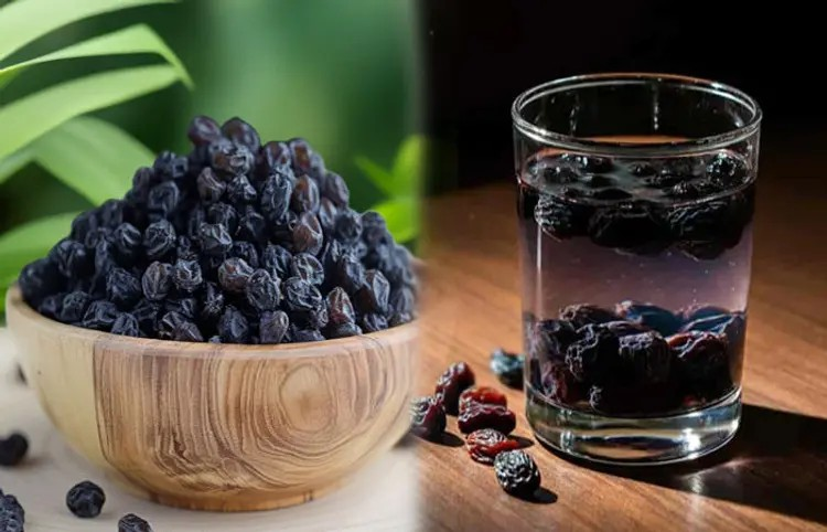 Soaked Raisins Water Benefits
