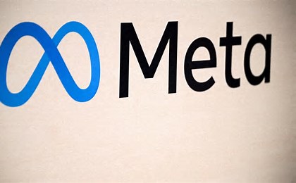 Meta bans chatbots for teens