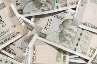 India China currency against dollar