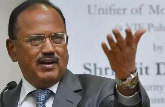 Ajit Doval Kashmir strategy: એક ખતરનાક આંતકવાદી જયારે આતંકીઓના સફાયામાં લાગી જાય ત્યારે ખ્યાલ આવે કે બધા યુદ્ધો કઈ બંદૂકોથી જ નથી લડાતા, ભારતના આ જેમ્સ બોન્ડે આ કરી બતાવ્યું હતું 1
