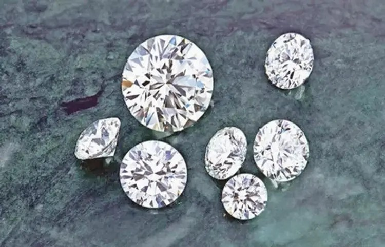 Diamond Export US Tariff Impact: અમેરિકાના ઊંચા ટેરિફથી ભારતીય કટ-પોલિશ્ડ ડાયમન્ડની નિકાસમાં ૨૦% સુધી ઘટાડાનો અંદાજ 1 wr7vnh8c