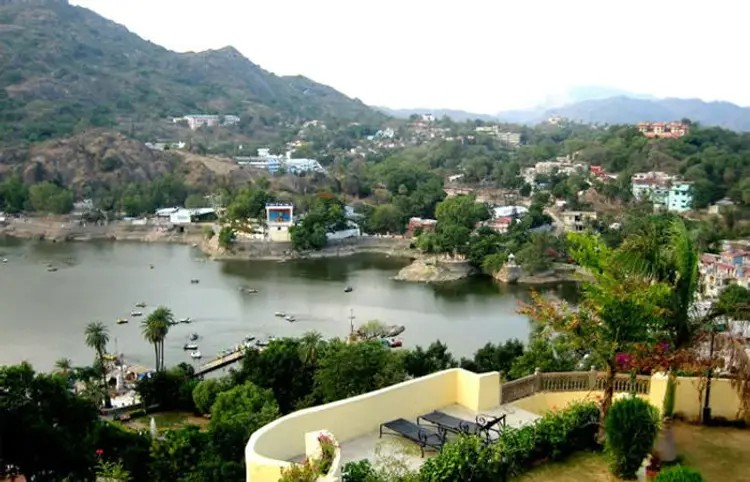 Mount Abu tourist ban: માઉન્ટ આબુમાં 3 દિવસ માટે પ્રવાસીઓ પર પ્રતિબંધ, ફરજિયાત પાલન કરવા પડશે આ 5 આદેશો 1