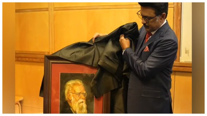 CM Stalin Periyar Oxford: ઓક્સફોર્ડમાં સીએમ સ્ટાલિન દ્વારા પેરિયારના ચિત્રનું અનાવરણ, કહ્યું- તેમના તર્કવાદથી આખી દુનિયા પ્રભાવિત 1 CM Stalin Periyar Oxford: