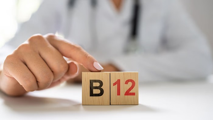 Vitamin B12 Deficiency: મગજ અને હૃદય પર બેવડો હુમલો: આ વિટામિનની ઉણપ ગંભીર રોગોનું જોખમ વધારી શકે છે. 1 yhth7yrr