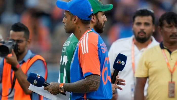 Asia Cup 2025: ભારત-પાકિસ્તાન ટાઇટલ જંગ: શું કેપ્ટન સૂર્યકુમાર ચેમ્પિયન બનશે તો શું નકવી પાસેથી ટ્રોફી સ્વીકારશે? 1 Asia Cup 2025