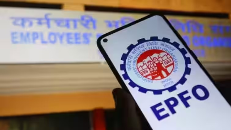 EPFO pension rules 2025: EPFOએ EPSમાં કર્યા 5 મોટા ફેરફારો, હવે 50 વર્ષની ઉંમરે મળશે પેન્શન અને વધશે મર્યાદા 1 07vr9myg