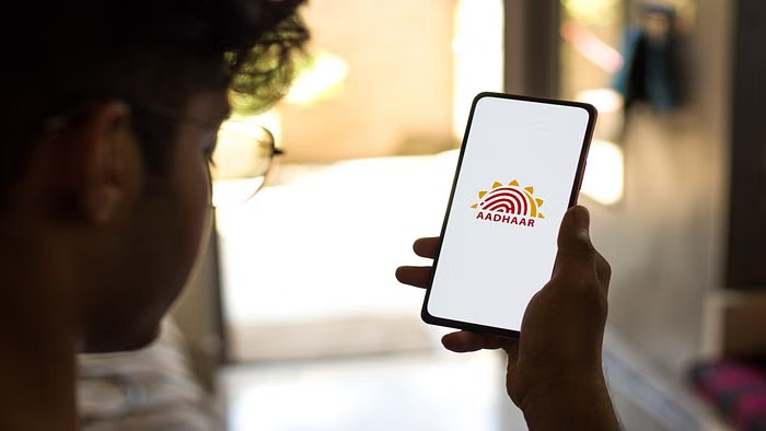Aadhaar Card Update: જો તમારા આધાર કાર્ડ સાથે લિંક કરેલ મોબાઇલ નંબર બંધ થઈ ગયો હોય, તો જાણો નવો નંબર કેવી રીતે જોડવો 1 1jvl1ses