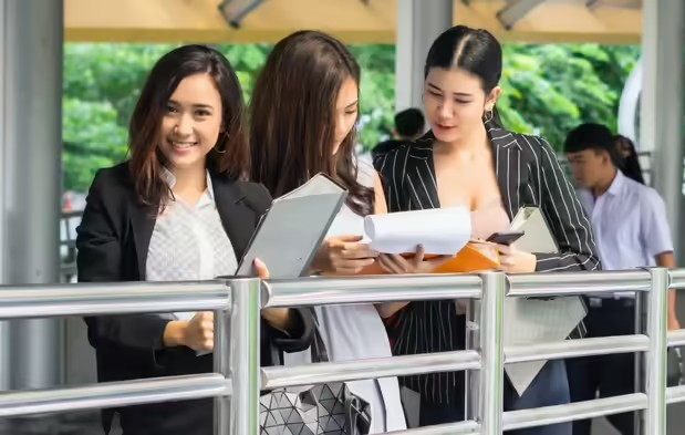 AI in Campus Placements: AI કેમ્પસ પ્લેસમેન્ટ બદલી રહ્યું છે; કંપનીઓ તમારામાં શું શોધી રહી છે તે જાણો. 1 3ee0204l