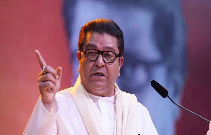 Raj Thackeray warning Maharashtra forts: રાજ ઠાકરેએ એકનાથ શિંદેને આપી ધમકી, કહ્યું કિલ્લાઓ પર નમો ટુરિસ્ટ સેન્ટર બનાવશો તો તોડી નાખીશું 1 qoh2va4s