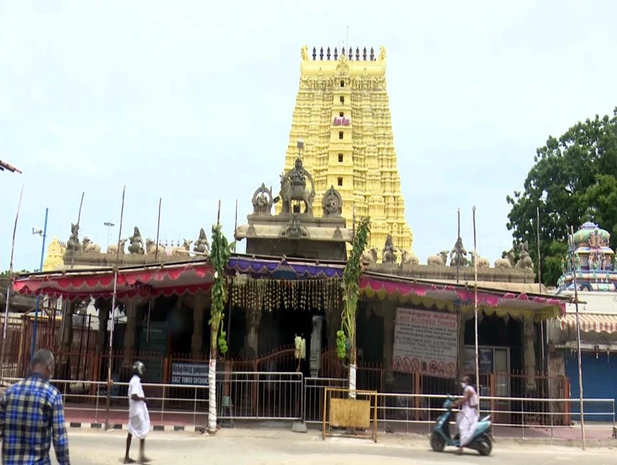 Tirupati Laddu Fake Ghee Scam: તિરુપતિ લાડુ કૌભાંડ: પાંચ વર્ષથી દૂધના એક ટીપાં વગર જ બનતું હતું 'દેશી ઘી'! CBI-SIT એ ₹૨૫૦ કરોડના નકલી ઘીના કૌભાંડનો કર્યો પર્દાફાશ 1 Tirupati Laddu Fake Ghee Scam